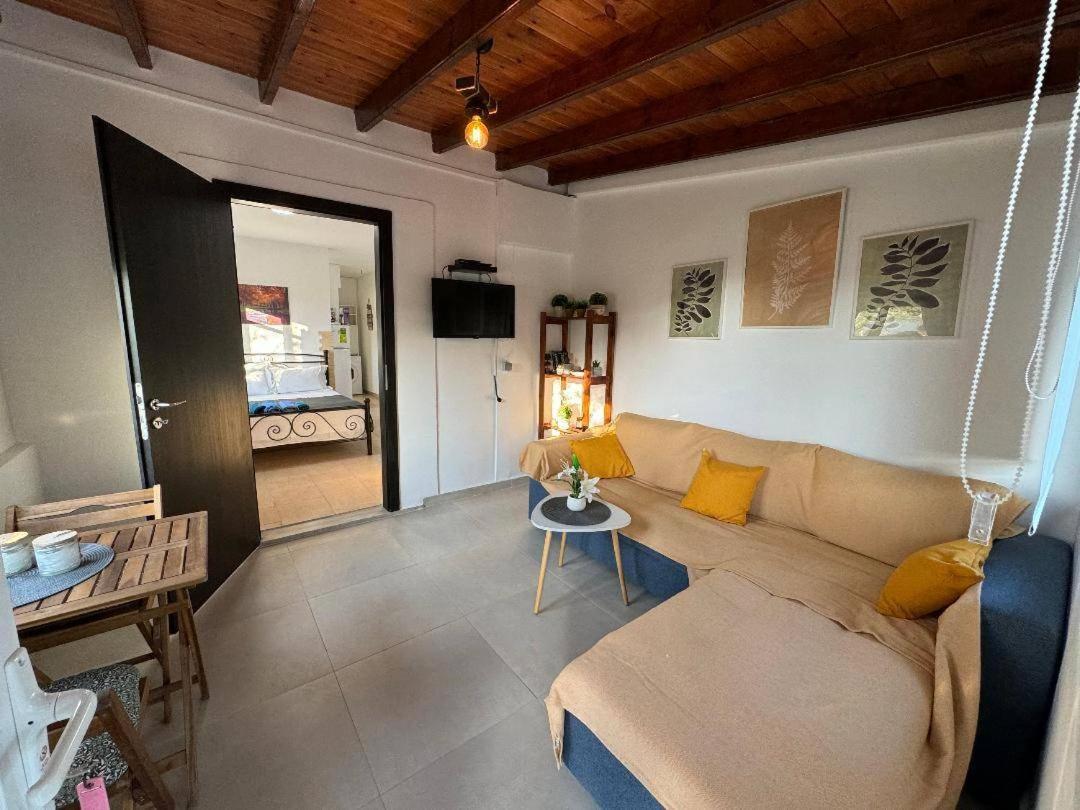 شقة Olive Tree House,Agios Gordios آغيوس غوذيوس المظهر الخارجي الصورة